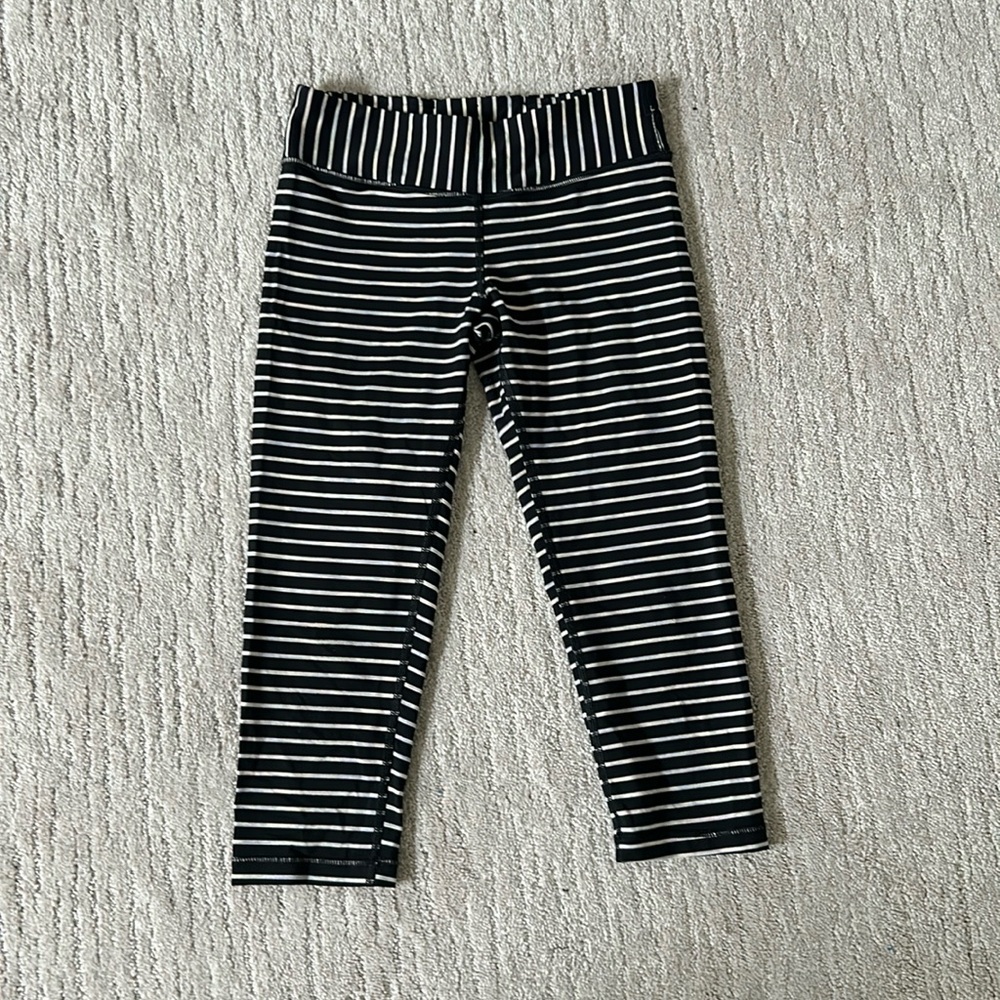 Ivivva Capri Leggings